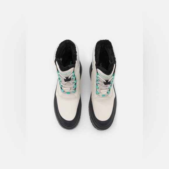 NWOT Women’s TIMBERLAND Boot 91/2 - Picture 3 of 11